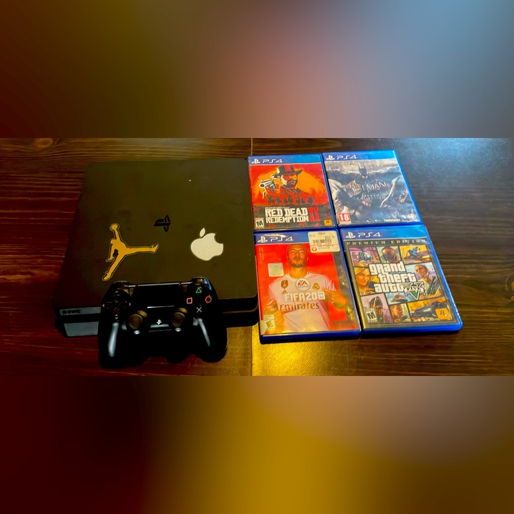 PS4 but Poshmark isn’t working gotta buy outside of Poshmark